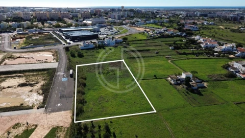 Terreno para Venda em Faro (Sé e São Pedro)