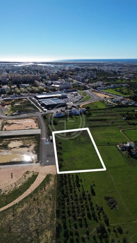 Terreno para Venda em Faro (Sé e São Pedro)