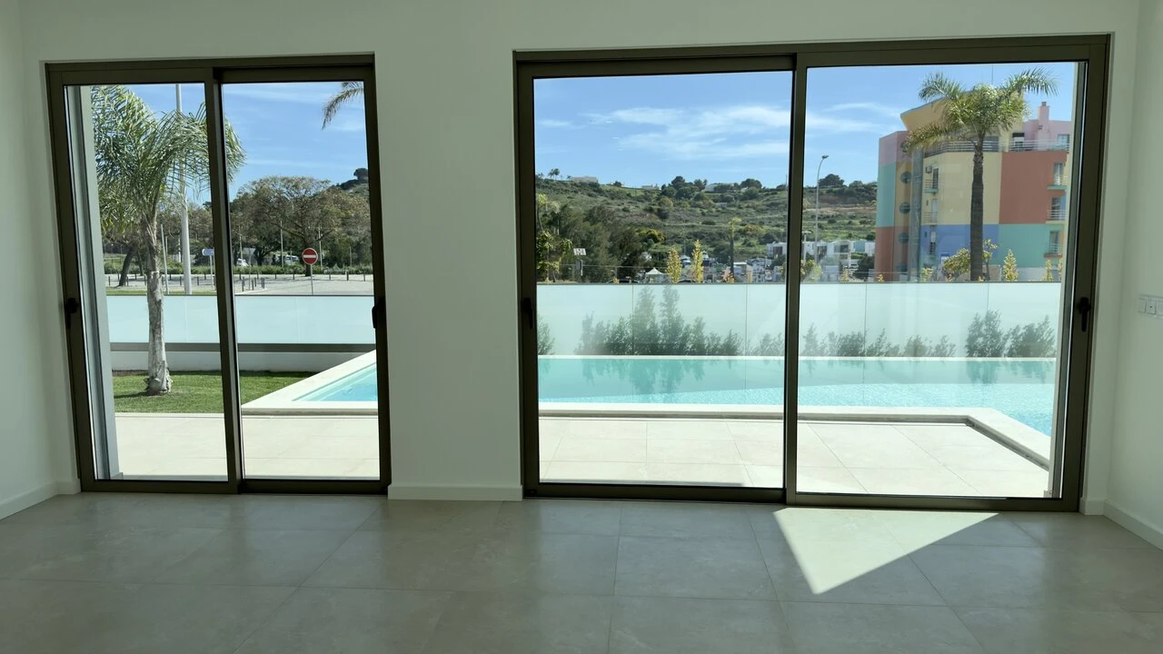 Moradia T3 para Venda em Albufeira e Olhos de Água Foto 10
