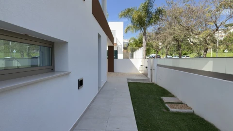 Moradia T3 para Venda em Albufeira e Olhos de Água