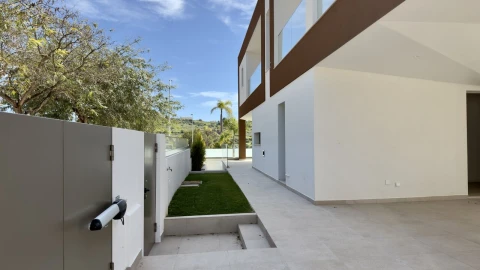 Moradia T3 para Venda em Albufeira e Olhos de Água