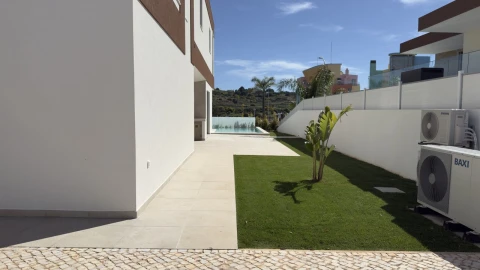 Moradia T3 para Venda em Albufeira e Olhos de Água