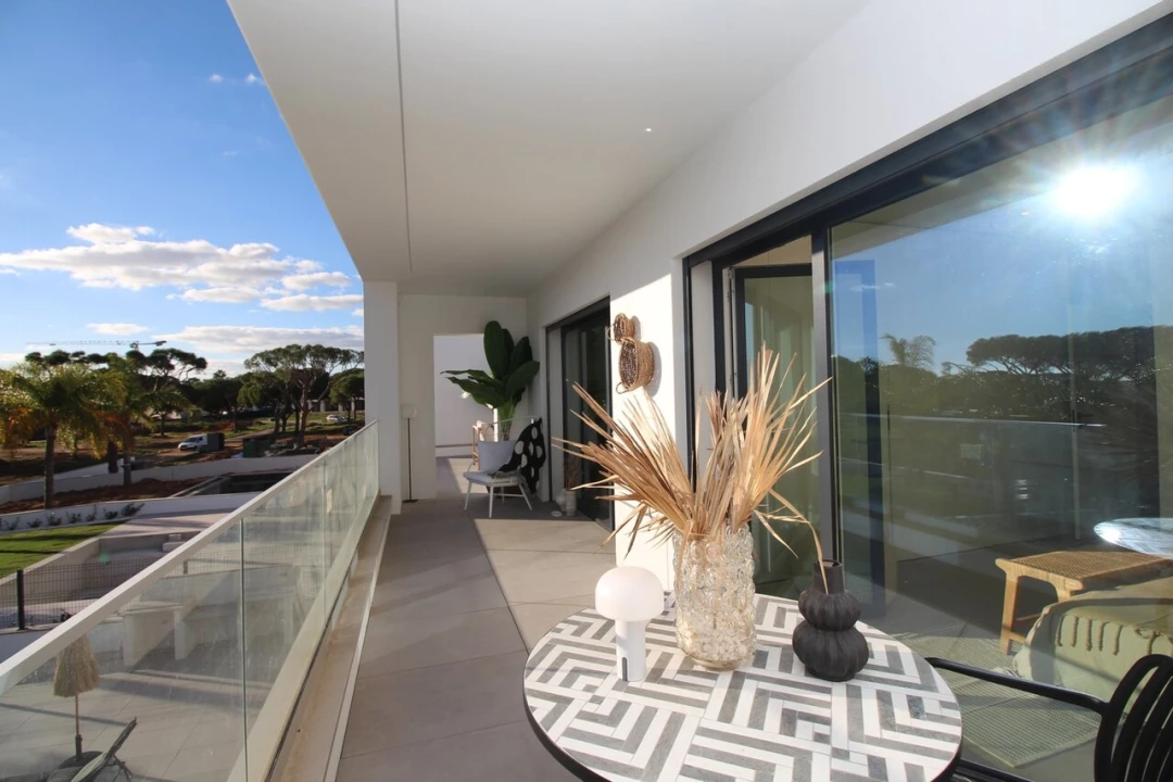 Moradia T3 para Venda em Quarteira Foto 5