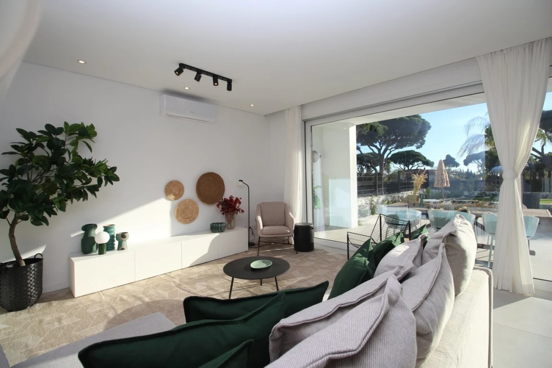 Moradia T3 para Venda em Quarteira Foto 3