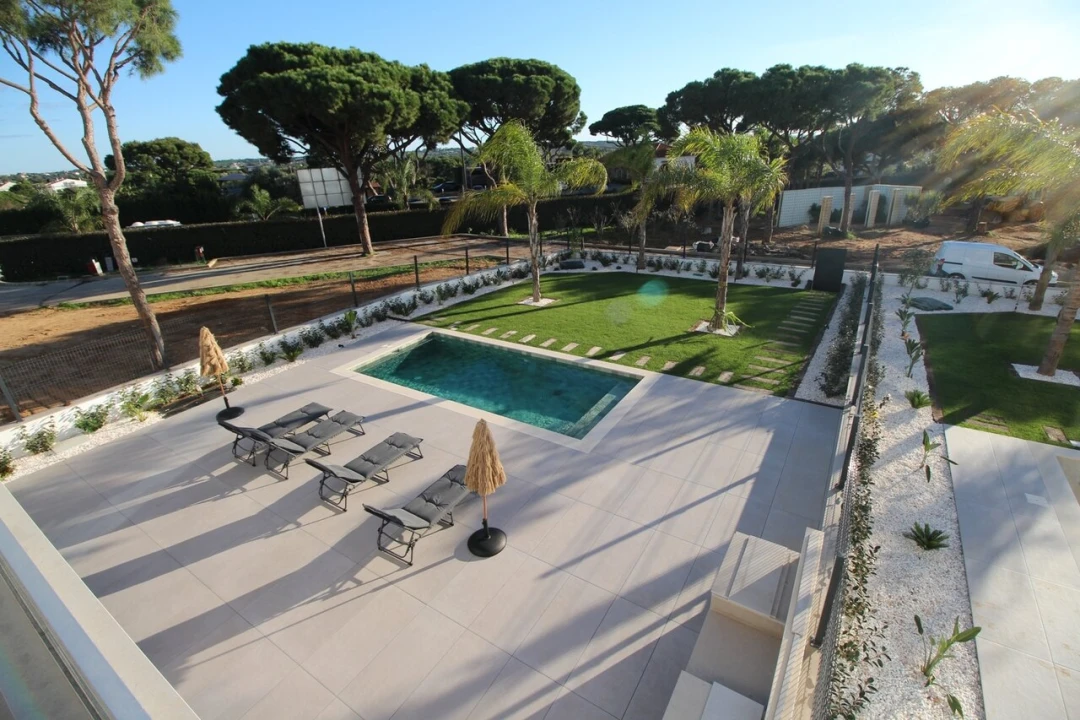 Moradia T3 para Venda em Quarteira Foto 21