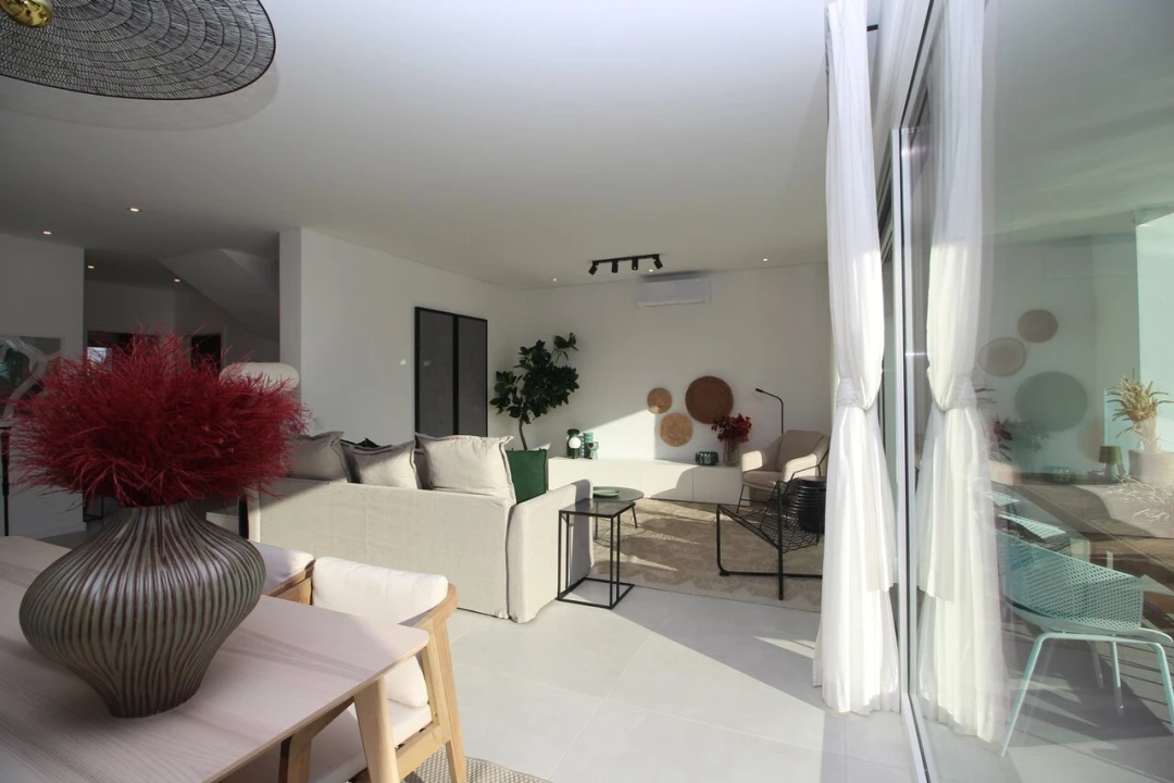 Moradia T3 para Venda em Quarteira Foto 32