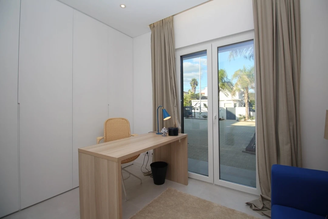 Moradia T3 para Venda em Quarteira Foto 44