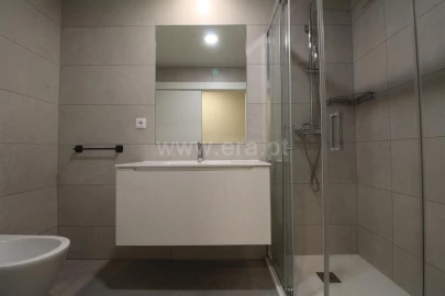 Apartamento T3 para Venda em Santa Marinha e São Pedro da Afurada