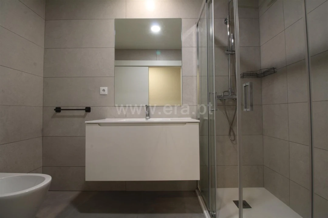 Apartamento T3 para Venda em Santa Marinha e São Pedro da Afurada Foto 9