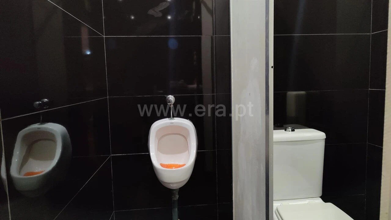 Loja para Trespasse em Matosinhos e Leça da Palmeira Foto 15