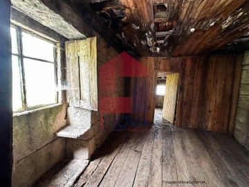 Moradia T2 para Venda em Vila Chã (São João Baptista e Santiago)