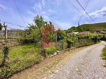 Moradia T2 para Venda em Vila Chã (São João Baptista e Santiago)