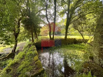 Terreno para Venda em Oriz (Santa Marinha) e Oriz (São Miguel)
