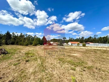 Terreno para Venda em Sabariz