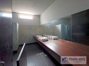 Loja para Arrendamento em Santa Maria Maior e Monserrate e Meadela