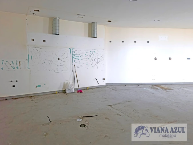 Loja para Arrendamento em Santa Maria Maior e Monserrate e Meadela Foto 10