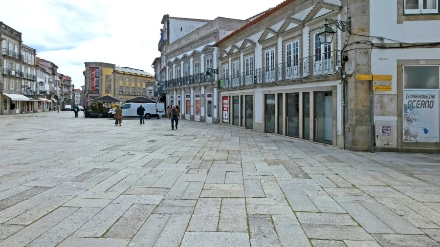 Loja para Arrendamento em Santa Maria Maior e Monserrate e Meadela