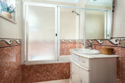 Apartamento T3 para Venda em Oeiras e São Julião da Barra, Paço de Arcos e Caxias