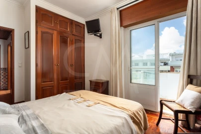 Apartamento T3 para Venda em Oeiras e São Julião da Barra, Paço de Arcos e Caxias