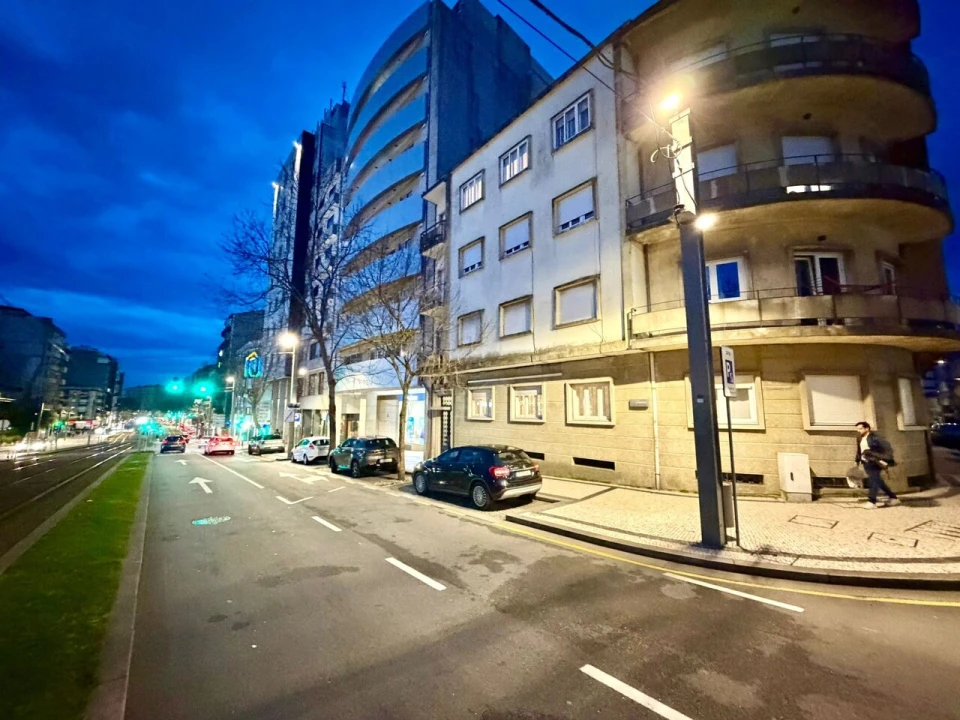 Apartamento T2 para Venda em Mafamude e Vilar do Paraíso Foto 1