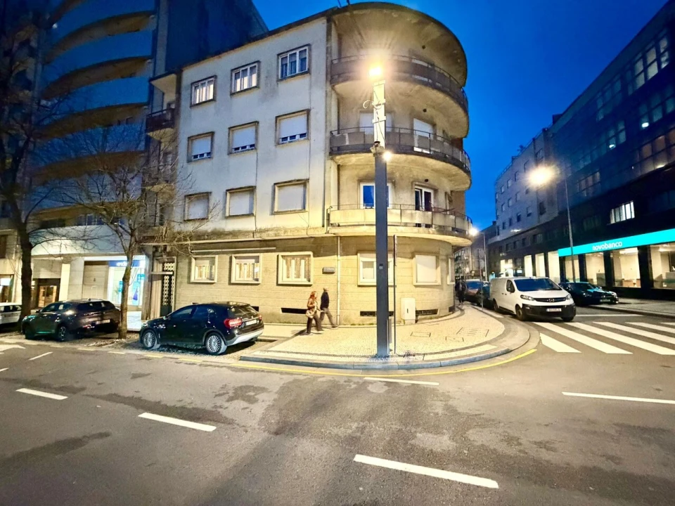 Apartamento T2 para Venda em Mafamude e Vilar do Paraíso Foto 2