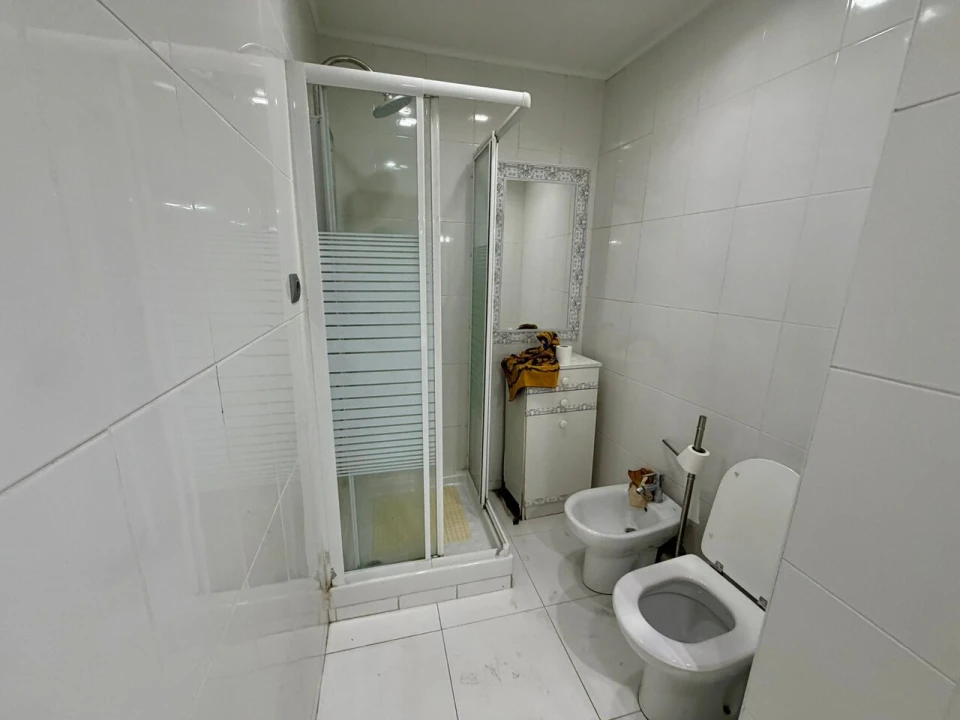 Apartamento T2 para Venda em Mafamude e Vilar do Paraíso Foto 12