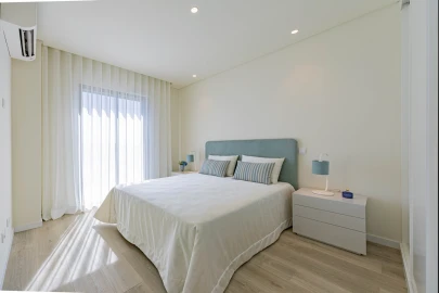 Moradia T4 para Venda em Montenegro