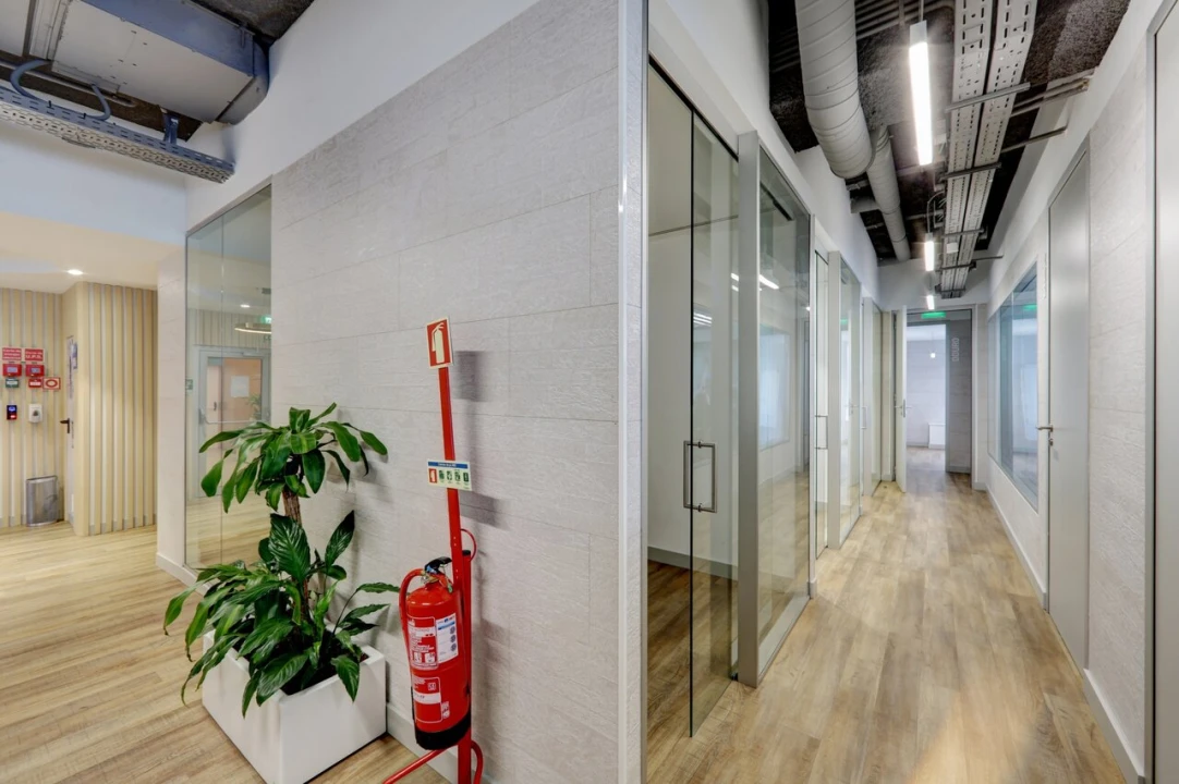 Escritório para Arrendamento em Campolide Foto 11