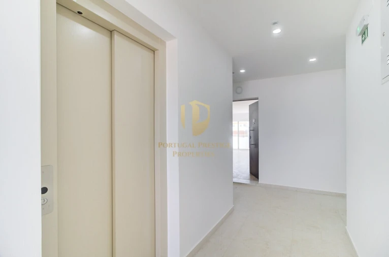 Apartamento T3 para Venda em Monte Gordo Foto 4