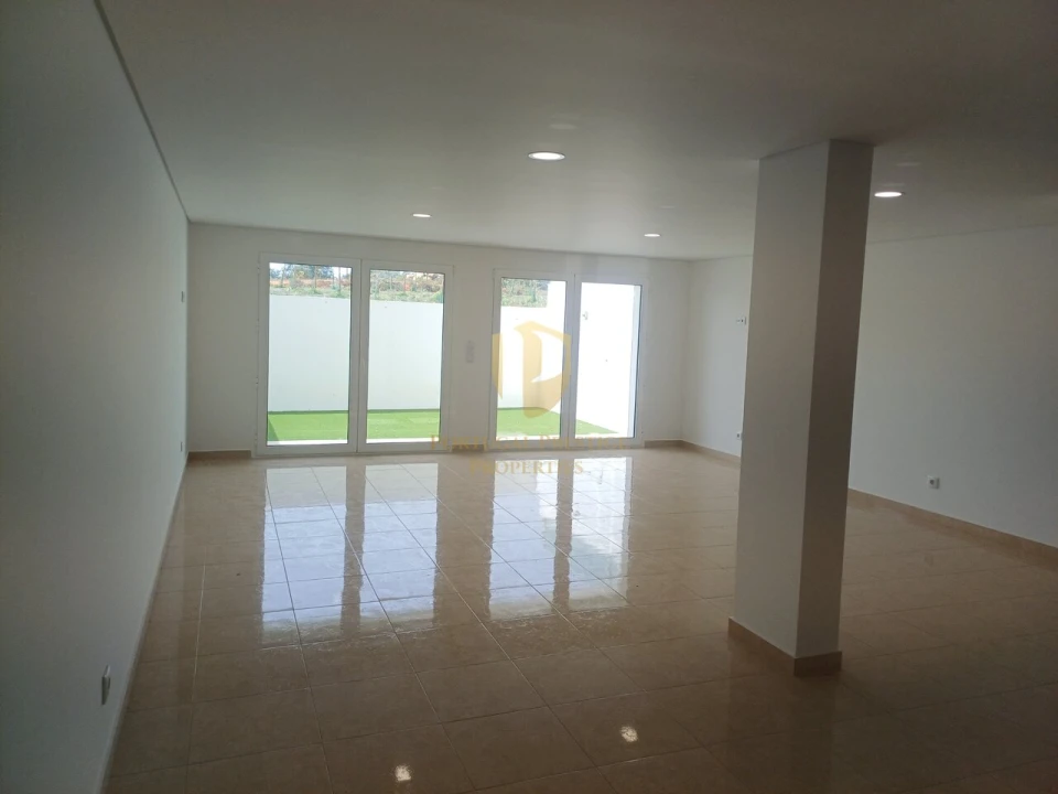 Moradia T3 para Venda em Altura Foto 9