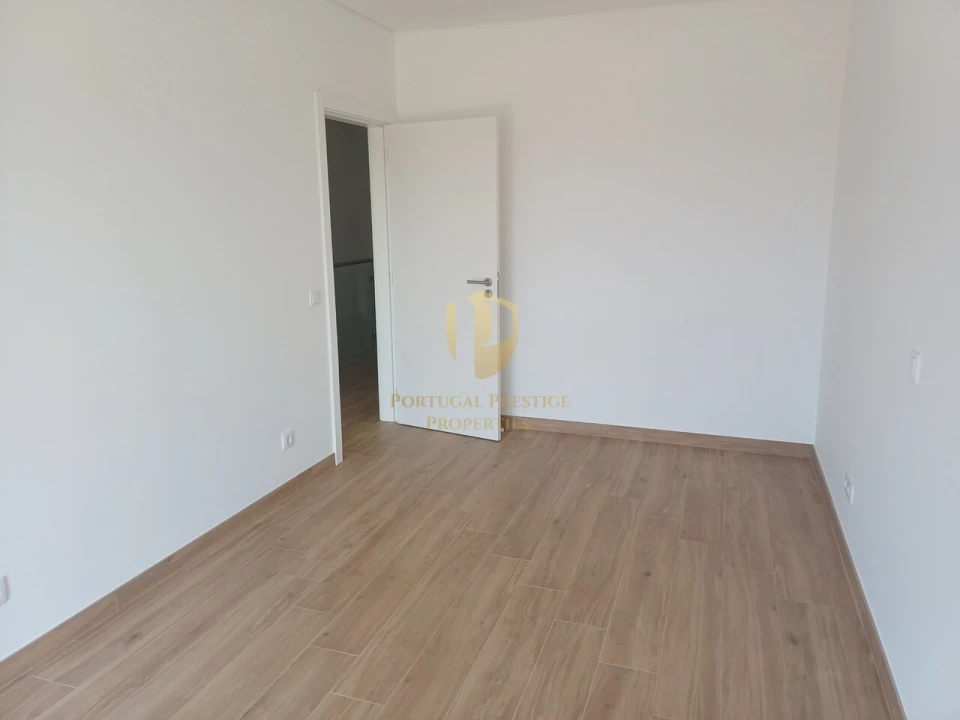 Moradia T3 para Venda em Altura Foto 25