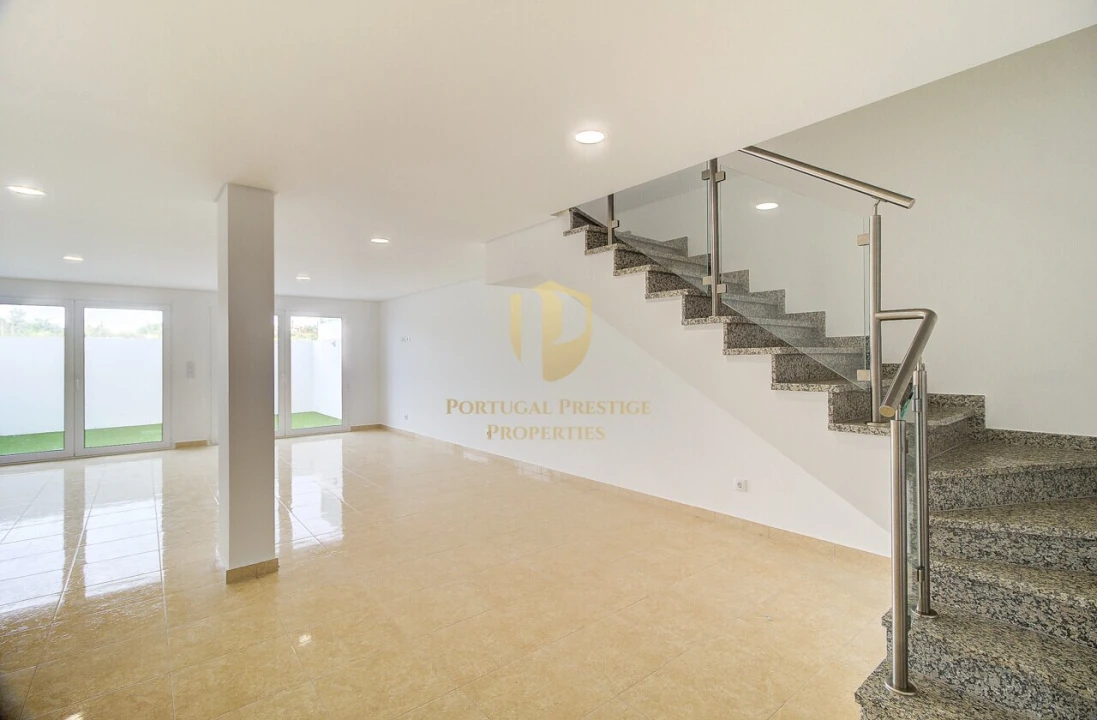 Moradia T3 para Venda em Altura Foto 18