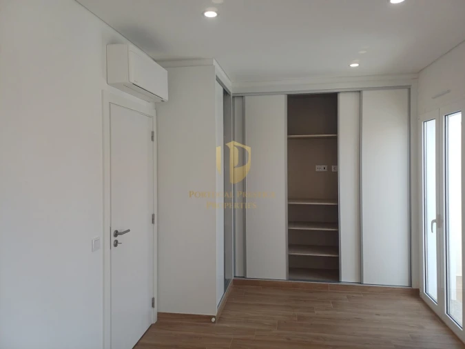 Moradia T3 para Venda em Altura Foto 15