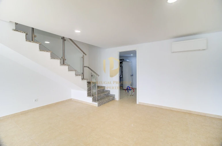 Moradia T3 para Venda em Altura Foto 17