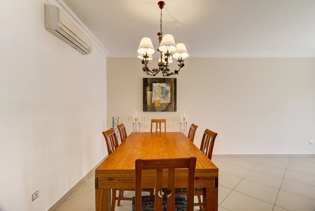 Moradia T5 para Venda em Vila Nova de Cacela Foto 8