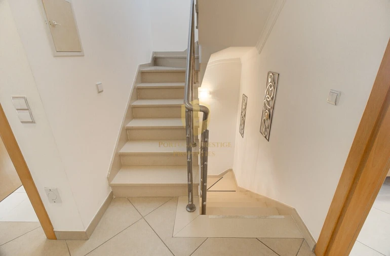 Moradia T5 para Venda em Vila Nova de Cacela Foto 18