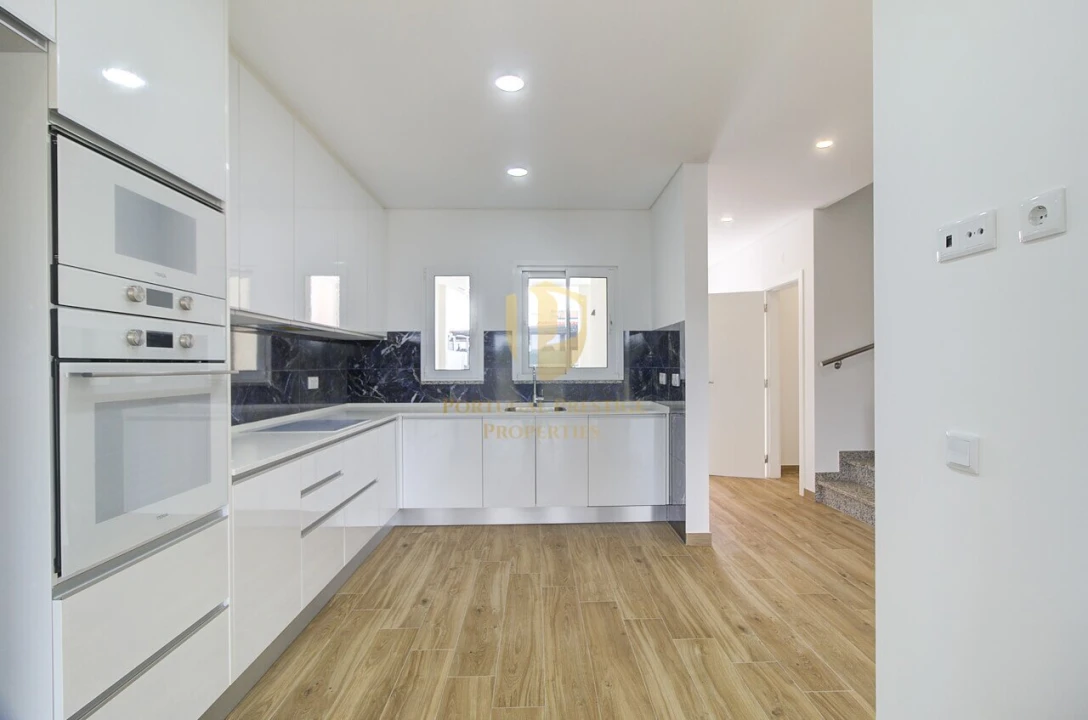 Moradia T3 para Venda em Altura Foto 13