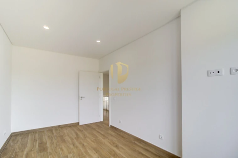 Moradia T3 para Venda em Altura Foto 31