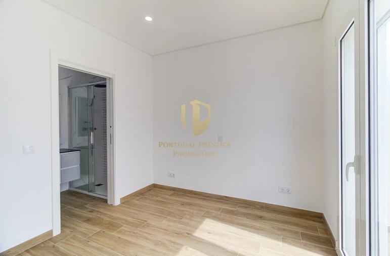 Moradia T3 para Venda em Altura Foto 40