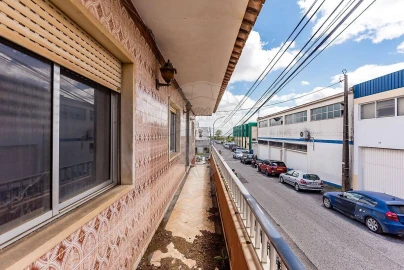 Moradia T2 para Venda em Mina de Água