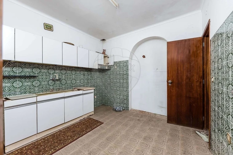 Moradia T2 para Venda em Mina de Água Foto 6