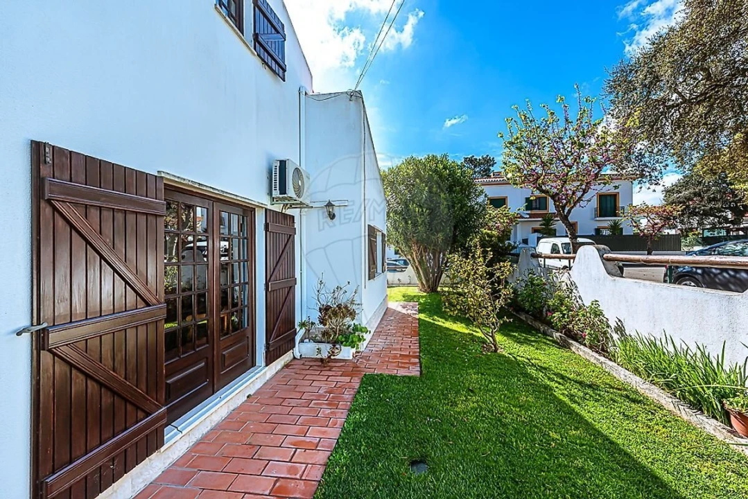 Moradia T4 para Venda em Palmela Foto 38