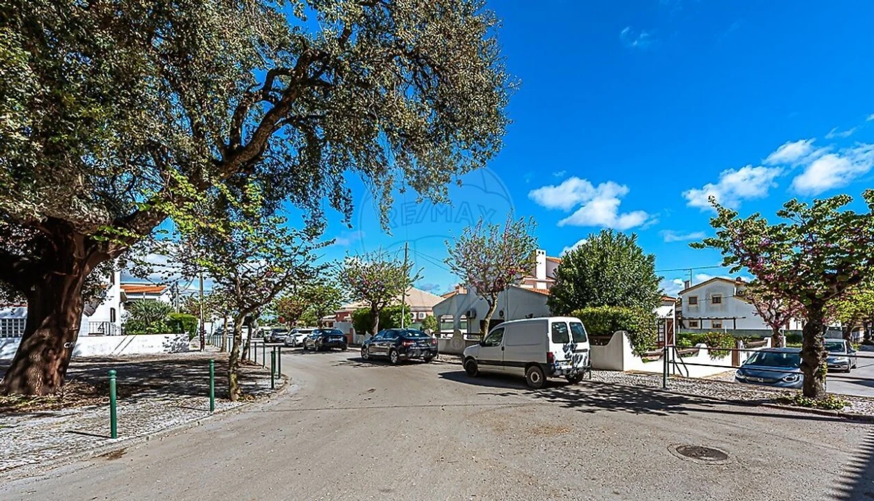 Moradia T4 para Venda em Palmela Foto 41