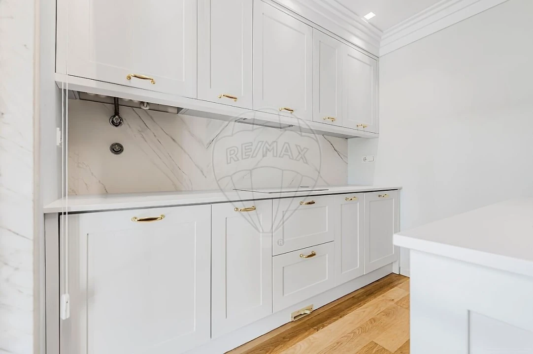 Apartamento T2 para Venda em Carcavelos e Parede Foto 6