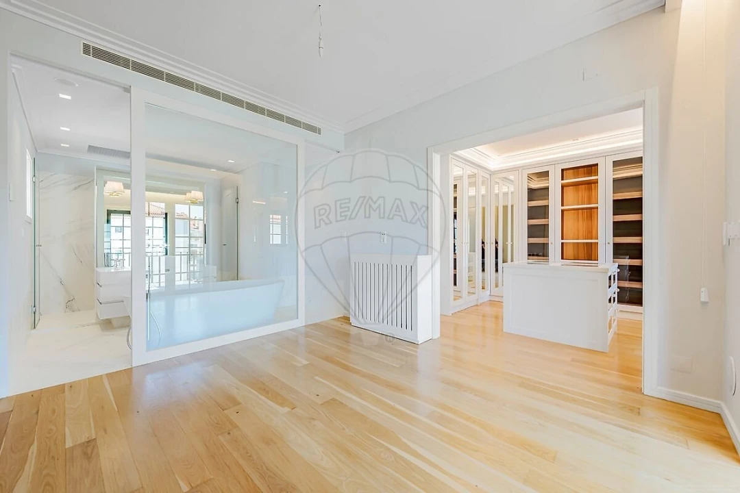 Apartamento T2 para Venda em Carcavelos e Parede Foto 1