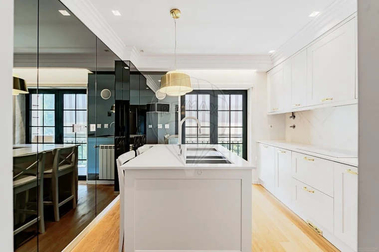 Apartamento T2 para Venda em Carcavelos e Parede Foto 7