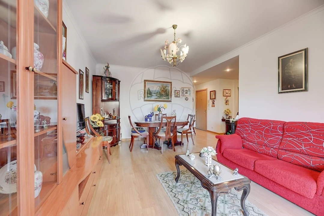 Apartamento T1 para Venda em Setubal (São Sebastião) Foto 1