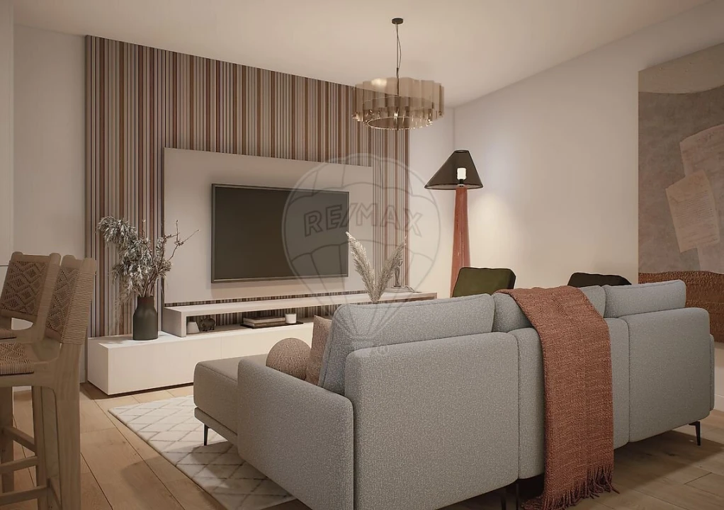 Moradia T1 para Venda em Carvoeira e Carmões Foto 2