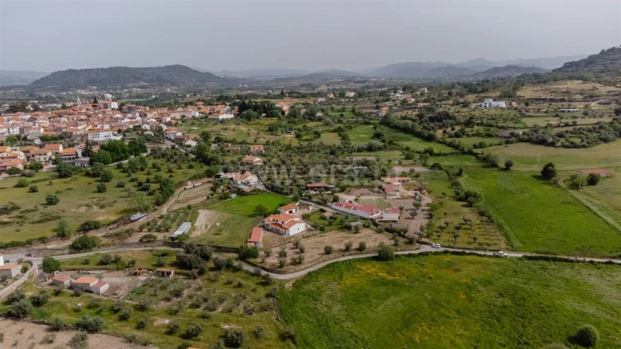 Terreno para Venda em Caria Foto 18