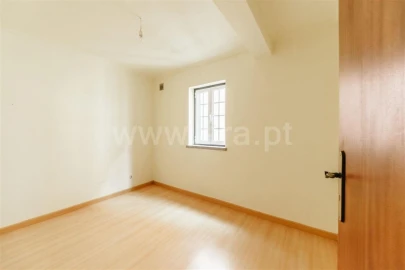 Moradia T2 para Venda em Fundão, Valverde, Donas, A. Joanes, A. Nova Cabo